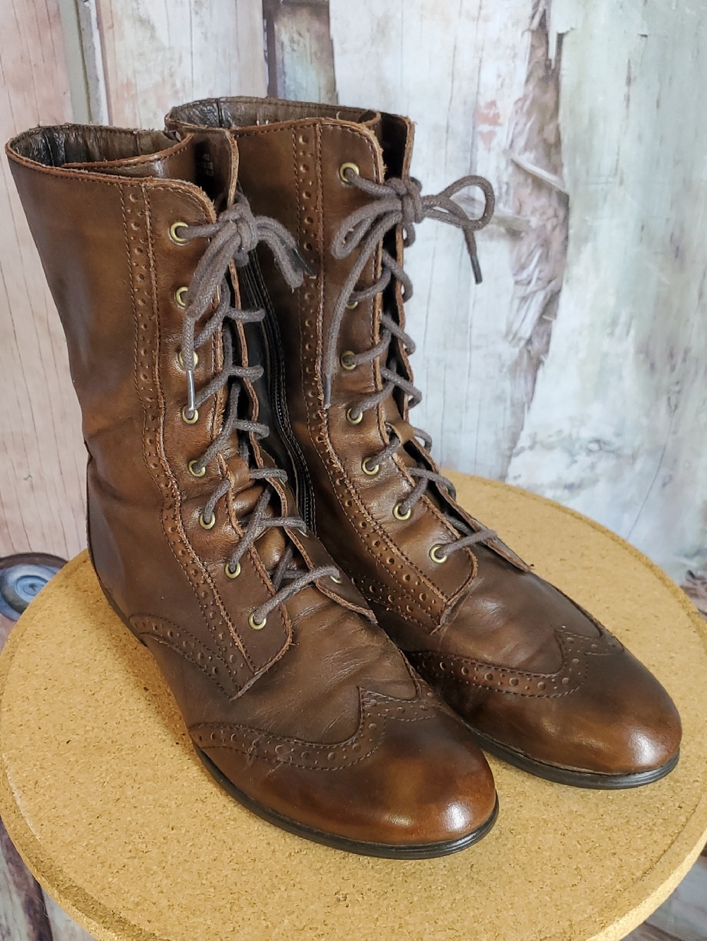 Born Mid Calf Boots 9 Brown Leather Wingtip Leonis Brogue Oxford - Picture 2 of 10
